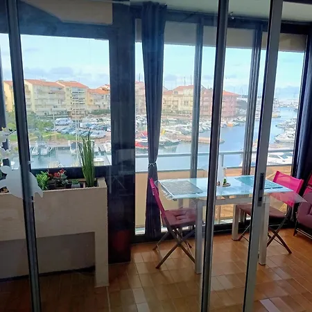 Confortable Vue Sur Le Port, Avec Balcon Et Parking 아파트 카네트