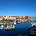 Equipe Vue Port, Proche Aquarium *