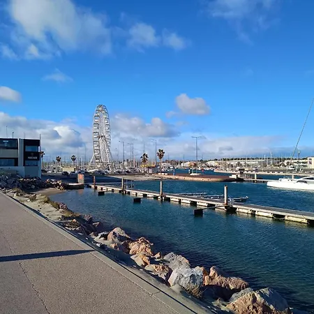 Confortable Vue Sur Le Port, Avec Balcon Et Parking Διαμέρισμα