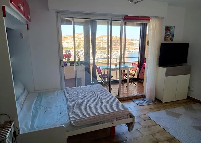 Equipe Vue Port, Proche Aquarium