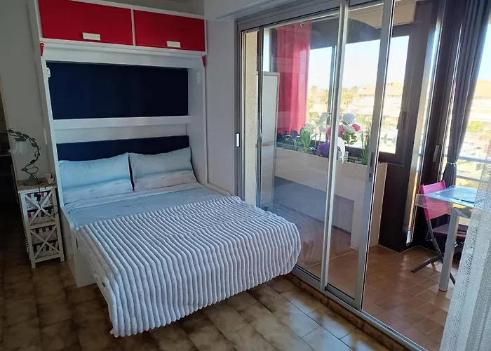 Equipe Vue Port, Proche Aquarium Canet-en-Roussillon